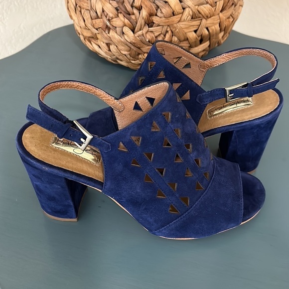Halogen Shoes - Halogen Zoey Geometric Slingback Heels, Navy Jewel Blue Suede Womens Size 8